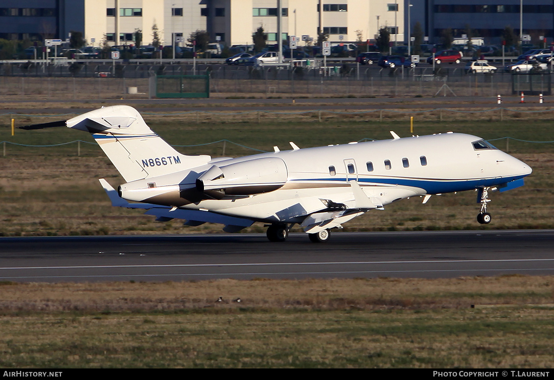 Aircraft Photo of N866TM | Bombardier Challenger 300 (BD-100-1A10) | AirHistory.net #175606