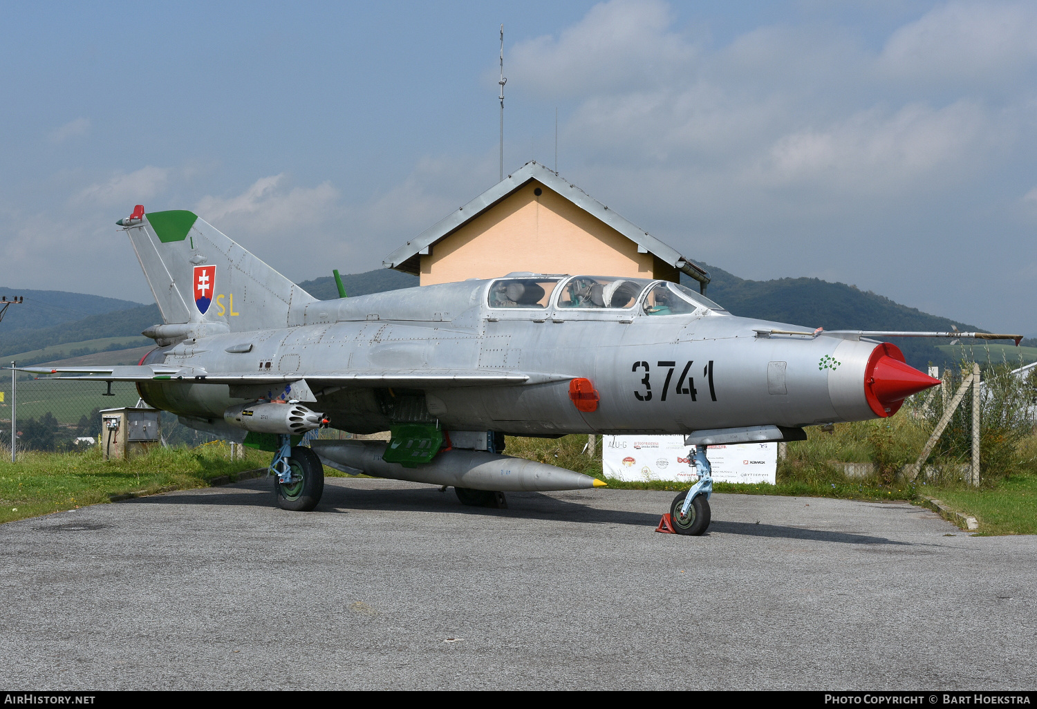 Aircraft Photo of 3741 | Mikoyan-Gurevich MiG-21UM | Slovakia - Air Force | AirHistory.net #176017