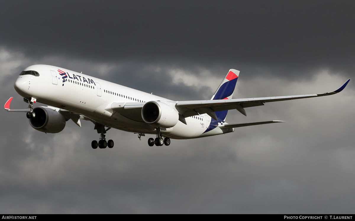 Aircraft Photo of F-WZFI | Airbus A350-941 | LATAM Airlines | AirHistory.net #176233