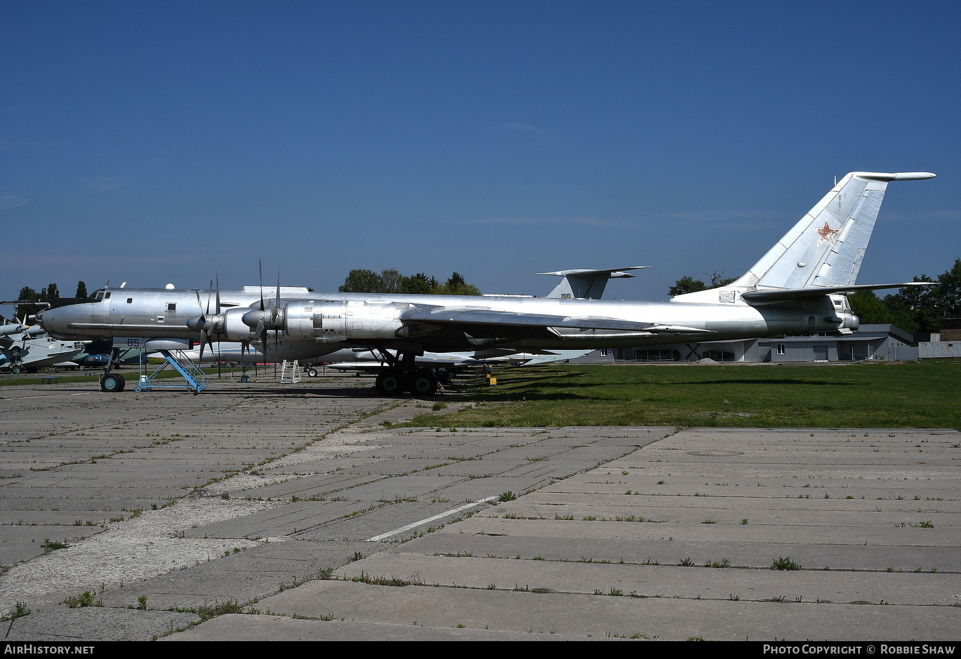 Aircraft Photo of 85 black | Tupolev Tu-142M | Soviet Union - Navy | AirHistory.net #176257