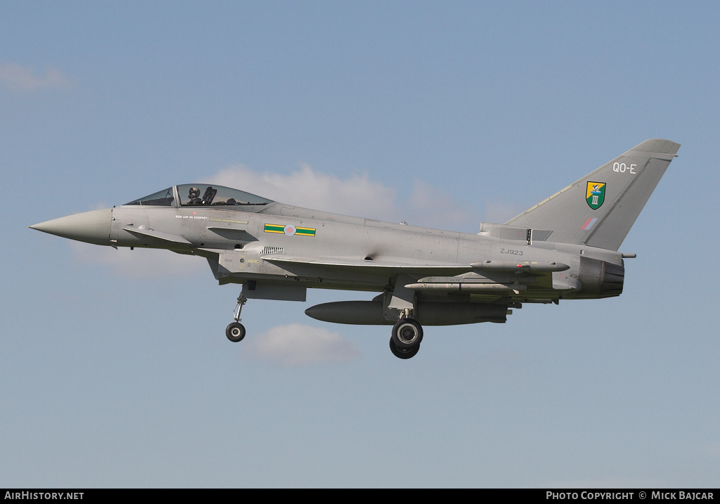 Aircraft Photo of ZJ923 | Eurofighter EF-2000 Typhoon F2 | UK - Air Force | AirHistory.net #176313