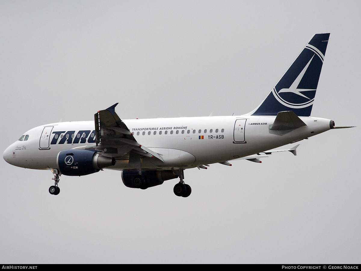 Aircraft Photo of YR-ASB | Airbus A318-111 | TAROM - Transporturile Aeriene Române | AirHistory.net #176394