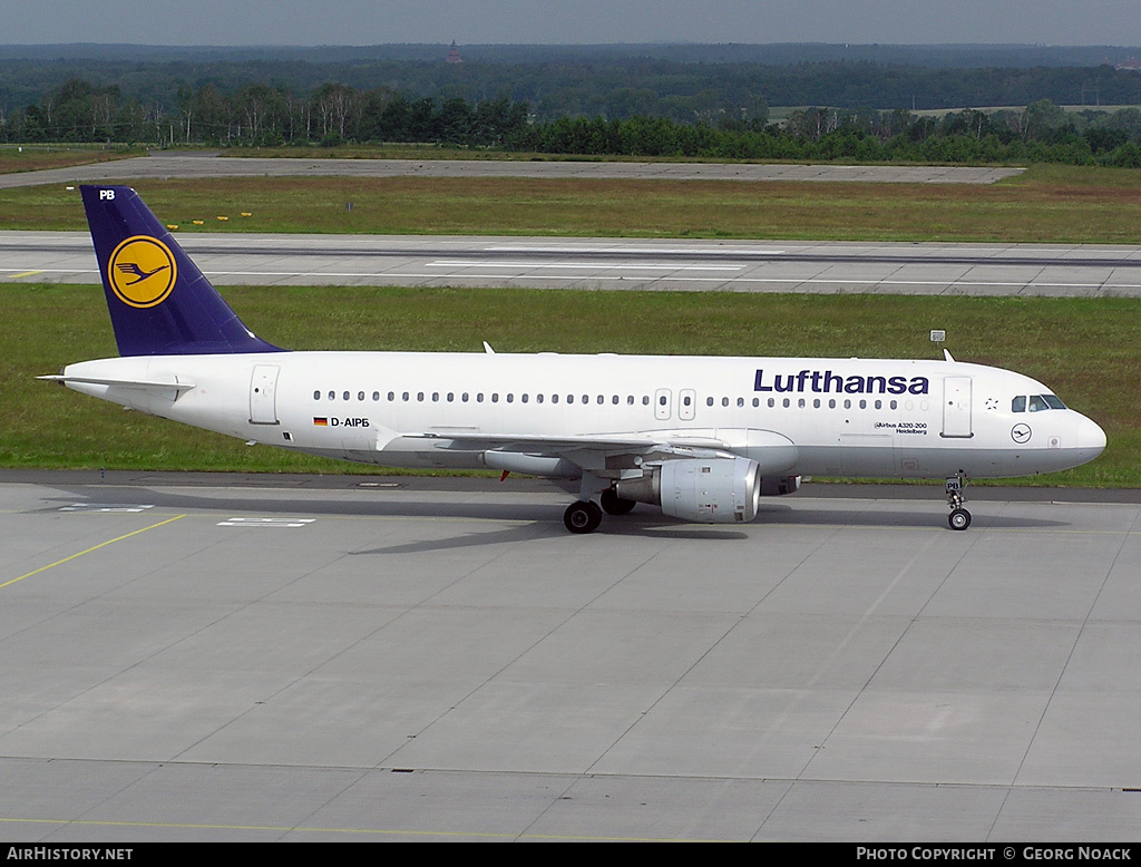 Aircraft Photo of D-AIPB | Airbus A320-211 | Lufthansa | AirHistory.net #176440