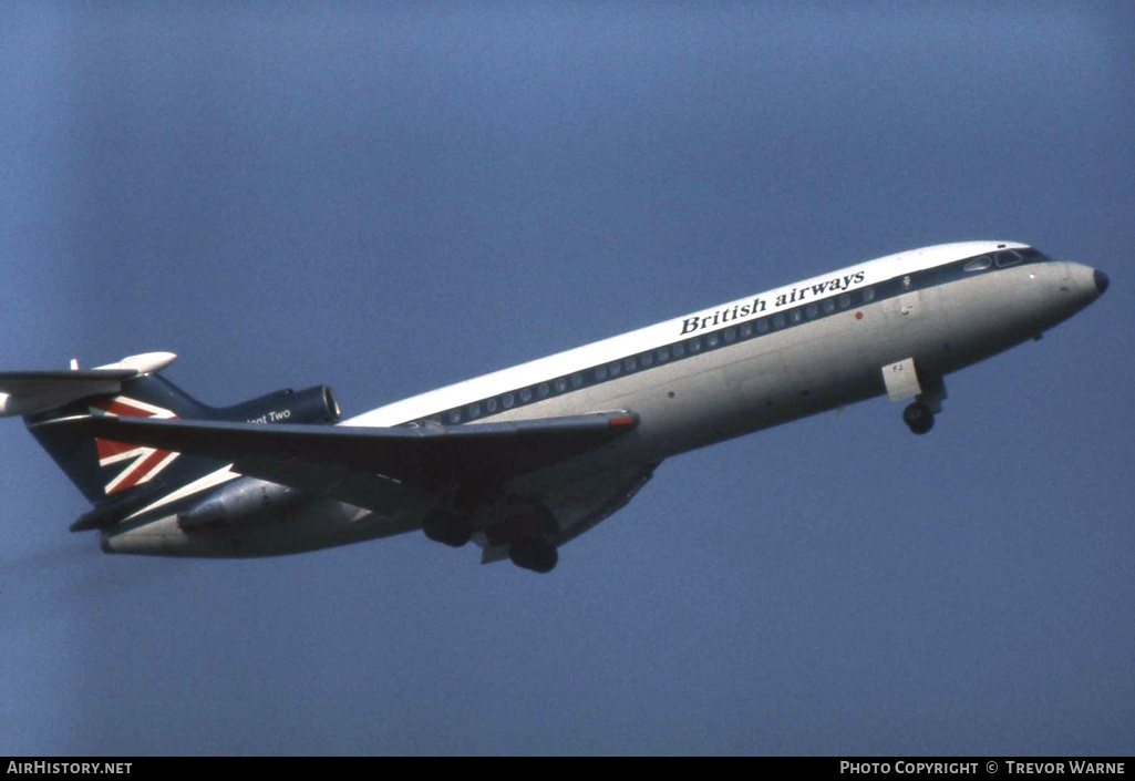 Aircraft Photo of G-AVFJ | Hawker Siddeley HS-121 Trident 2E | British Airways | AirHistory.net #176536