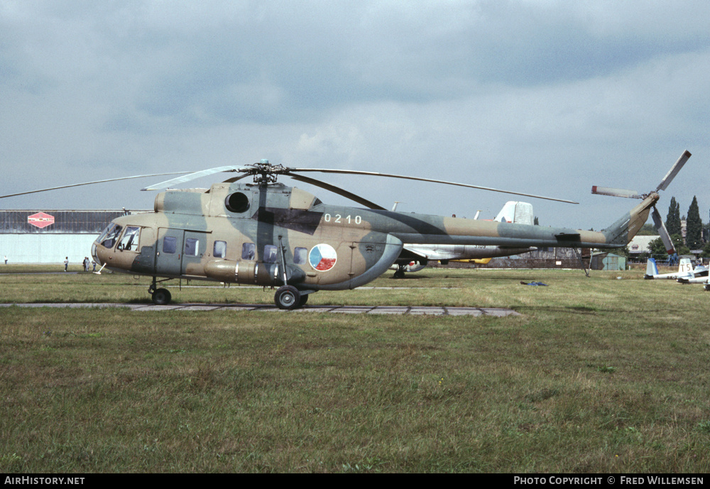 Aircraft Photo of 0210 | Mil Mi-8P | Czechoslovakia - Air Force | AirHistory.net #176585