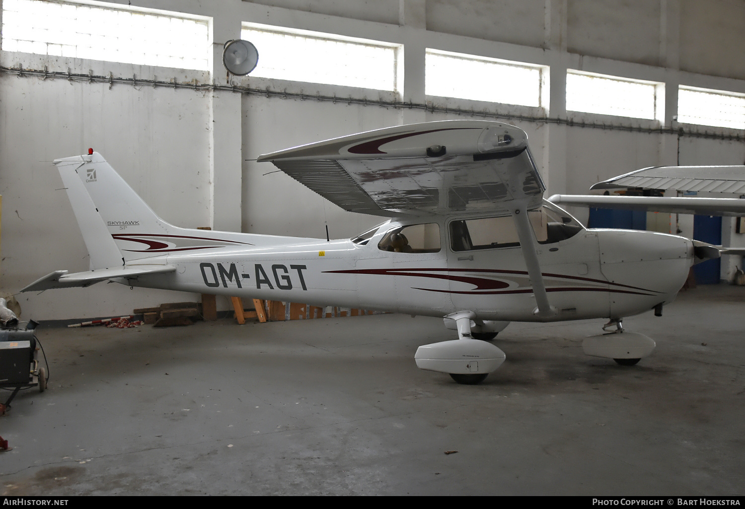 Aircraft Photo of OM-AGT | Cessna 172S Skyhawk SP | AirHistory.net #176888