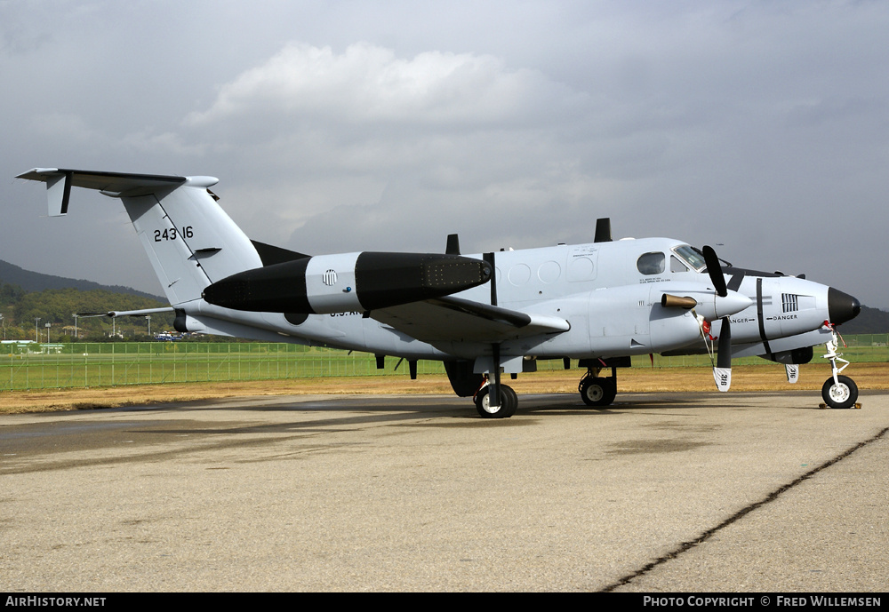 Aircraft Photo of 83-24316 / 24316 | Beech RC-12H Huron (A200CT) | USA - Army | AirHistory.net #176988