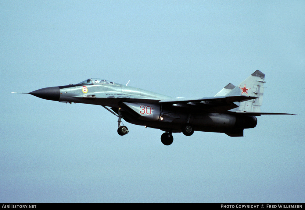 Aircraft Photo of 30 red | Mikoyan-Gurevich MiG-29 (9-13) | Russia - Air Force | AirHistory.net #177153