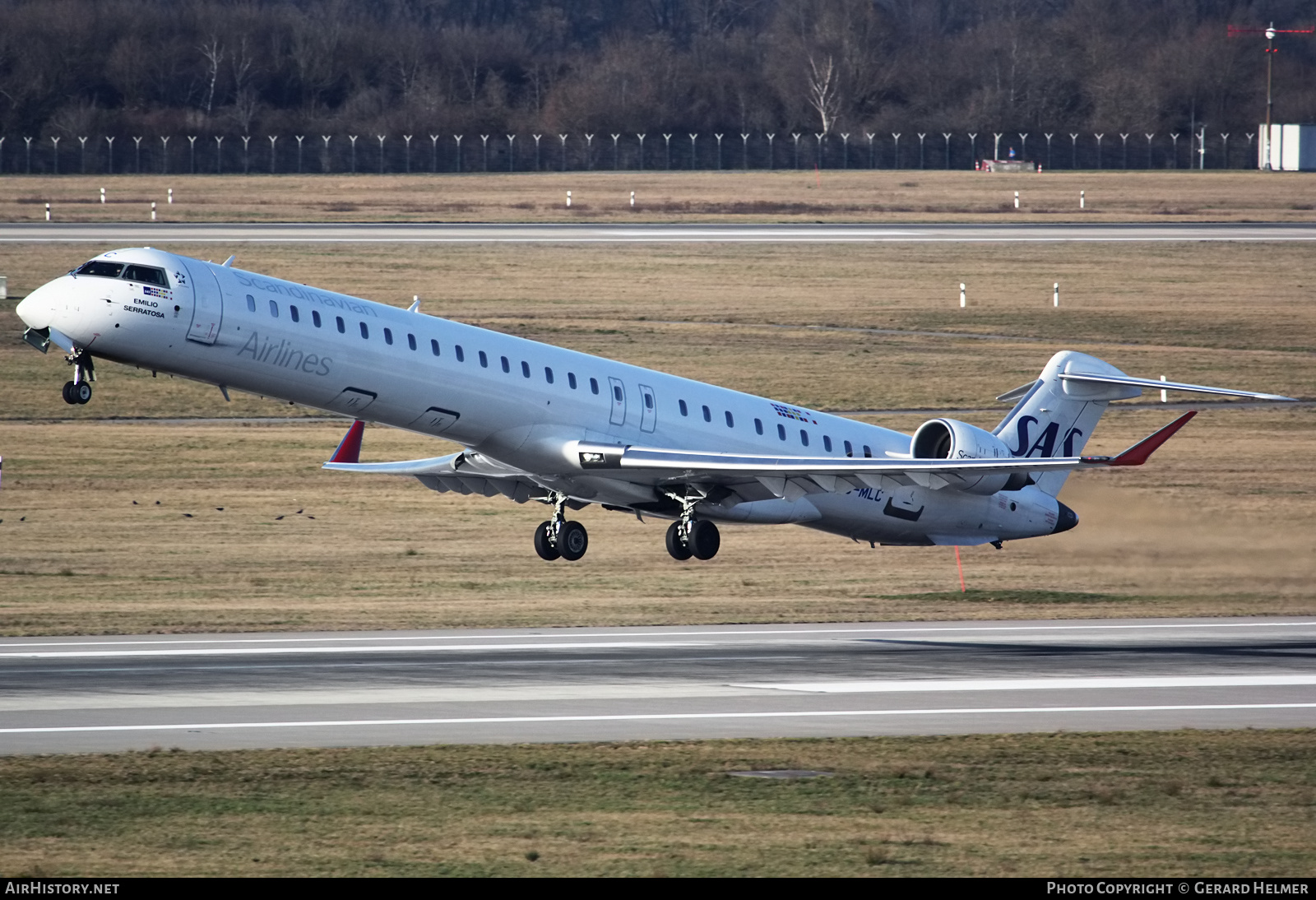 Aircraft Photo of EC-MLC | Bombardier CRJ-1000 (CL-600-2E25) | Scandinavian Airlines - SAS | AirHistory.net #177259