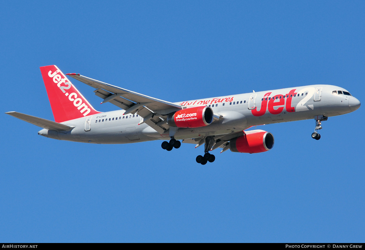 Aircraft Photo of G-LSAH | Boeing 757-21B | Jet2 | AirHistory.net #177304