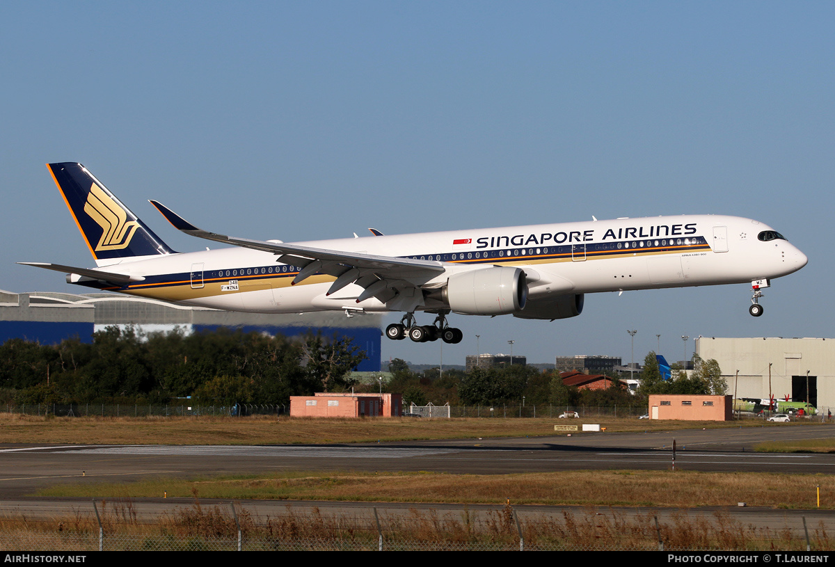 Aircraft Photo of F-WZNA | Airbus A350-941 | Singapore Airlines | AirHistory.net #177347