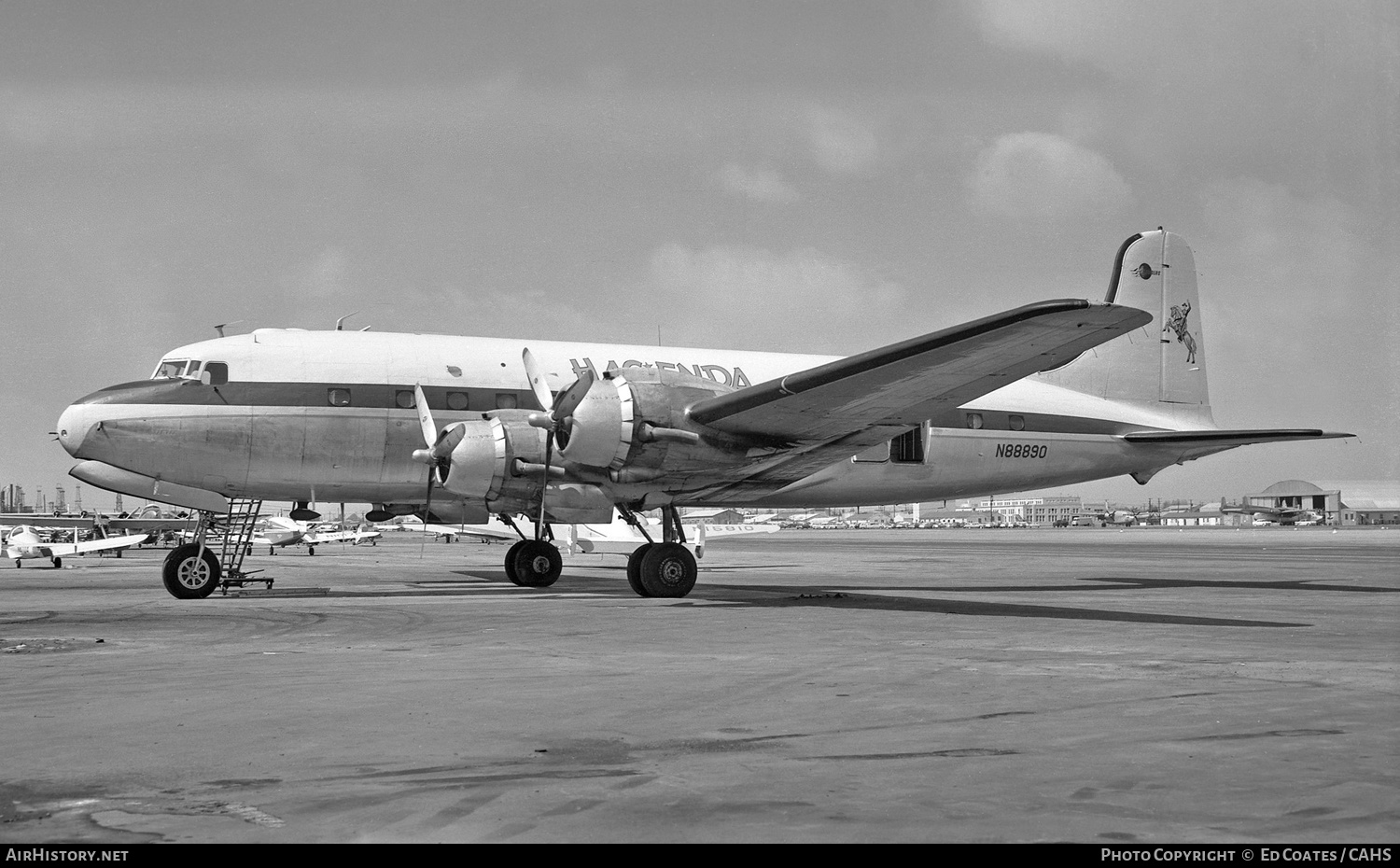 Aircraft Photo of N88890 | Douglas C-54B Skymaster | Hacienda Airlines | AirHistory.net #177378