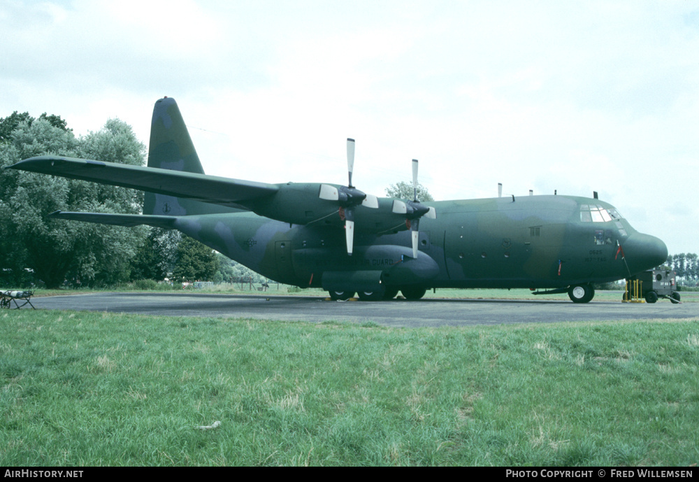 Aircraft Photo of 57-525 | Lockheed C-130B Hercules (L-282) | USA - Air Force | AirHistory.net #177530