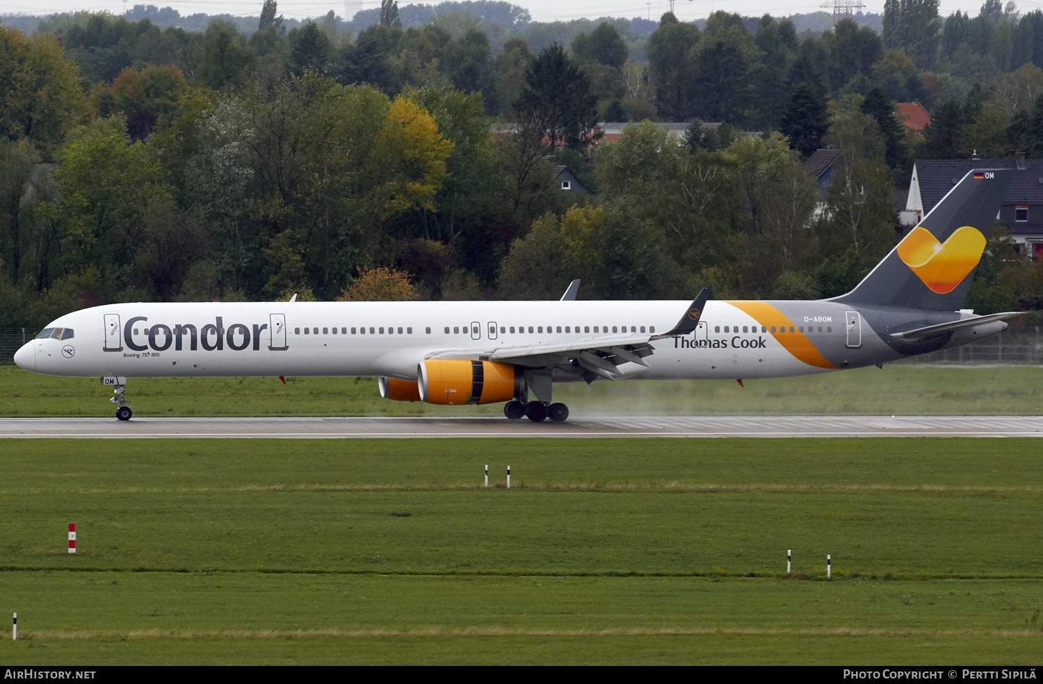 Aircraft Photo of D-ABOM | Boeing 757-330 | Condor Flugdienst | AirHistory.net #177555