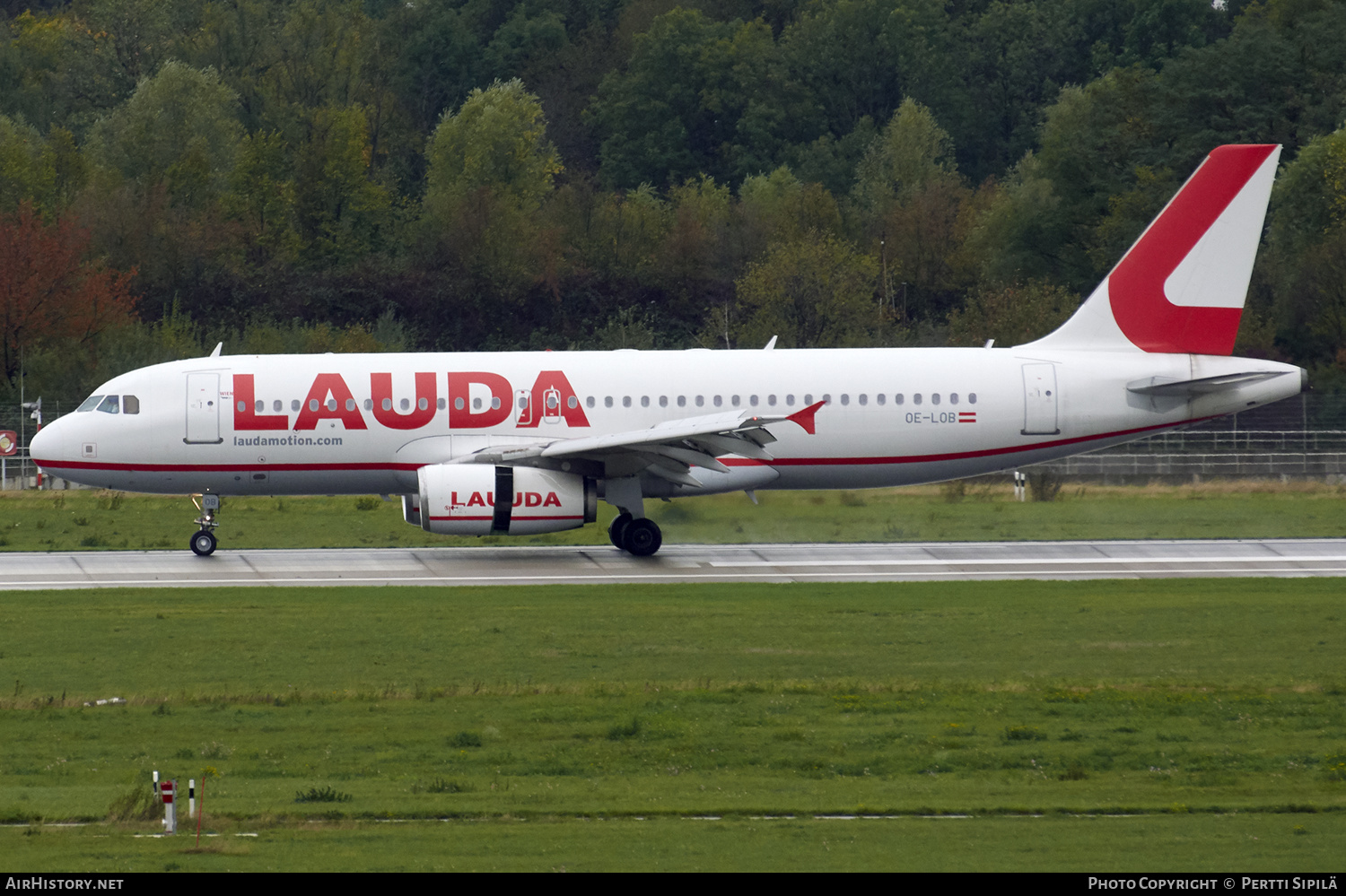 Aircraft Photo of OE-LOB | Airbus A320-232 | Laudamotion | AirHistory.net #177556