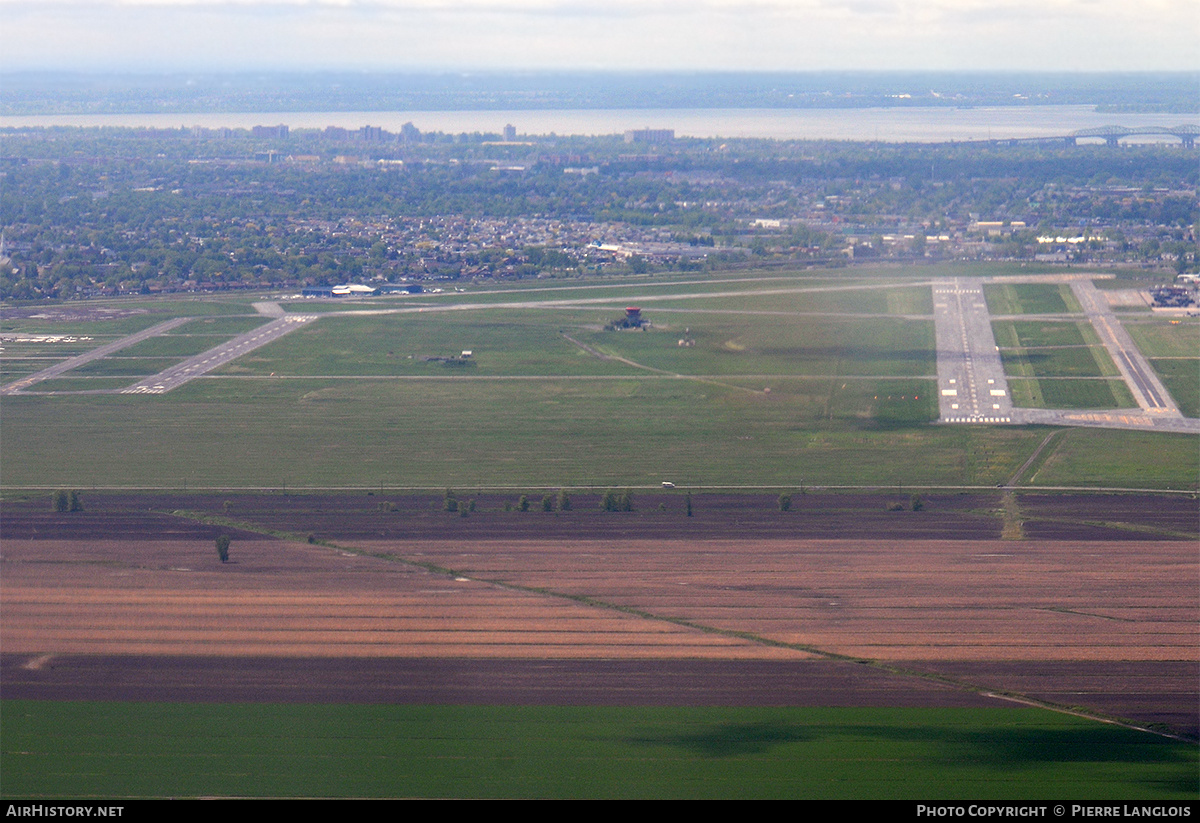 Airport photo of Montréal - Saint-Hubert (CYHU / YHU) in Quebec, Canada | AirHistory.net #177635