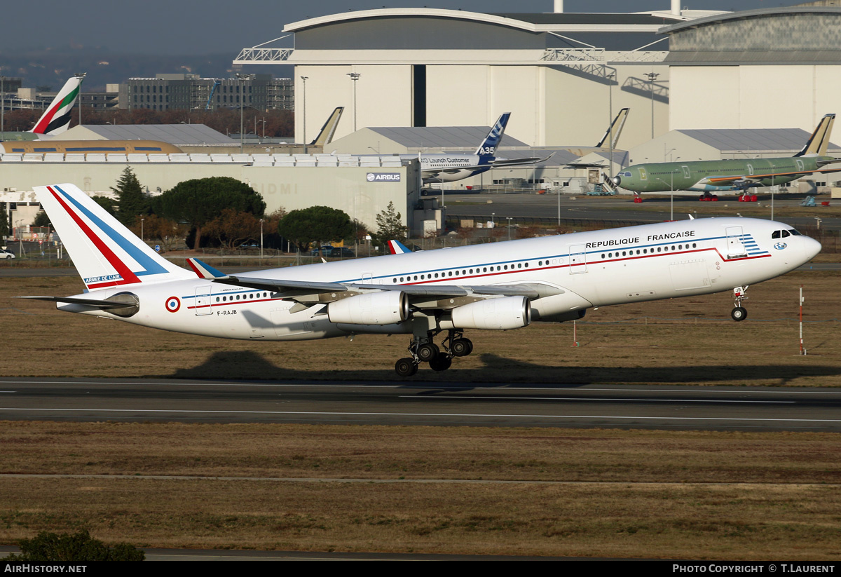 Aircraft Photo of 081 | Airbus A340-211 | France - Air Force | AirHistory.net #177774