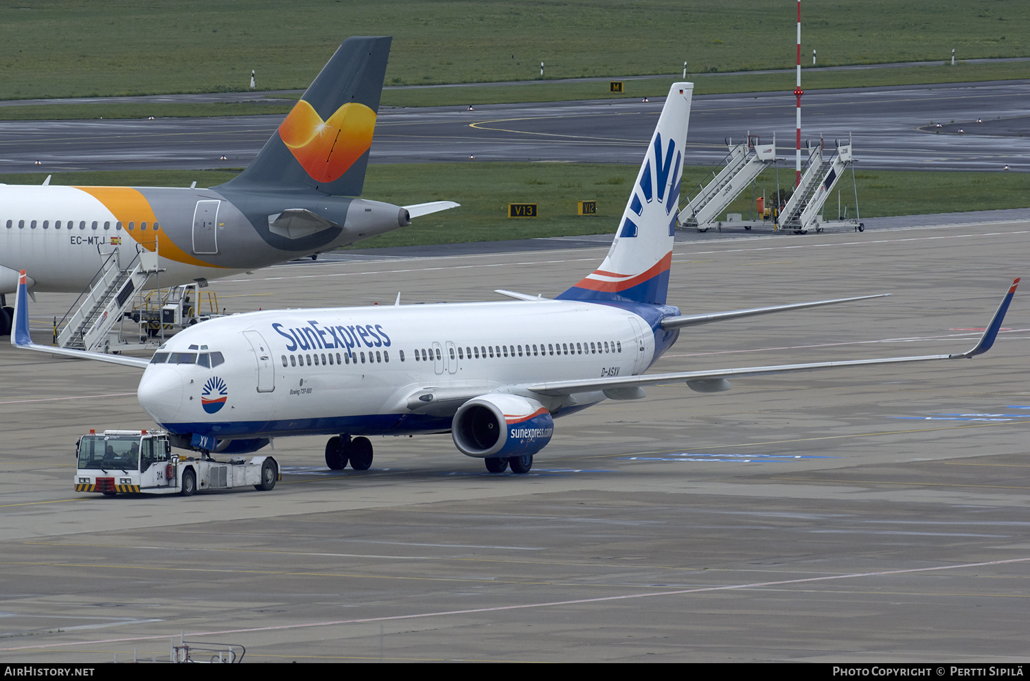 Aircraft Photo of D-ASXV | Boeing 737-86Q | SunExpress | AirHistory.net #177967