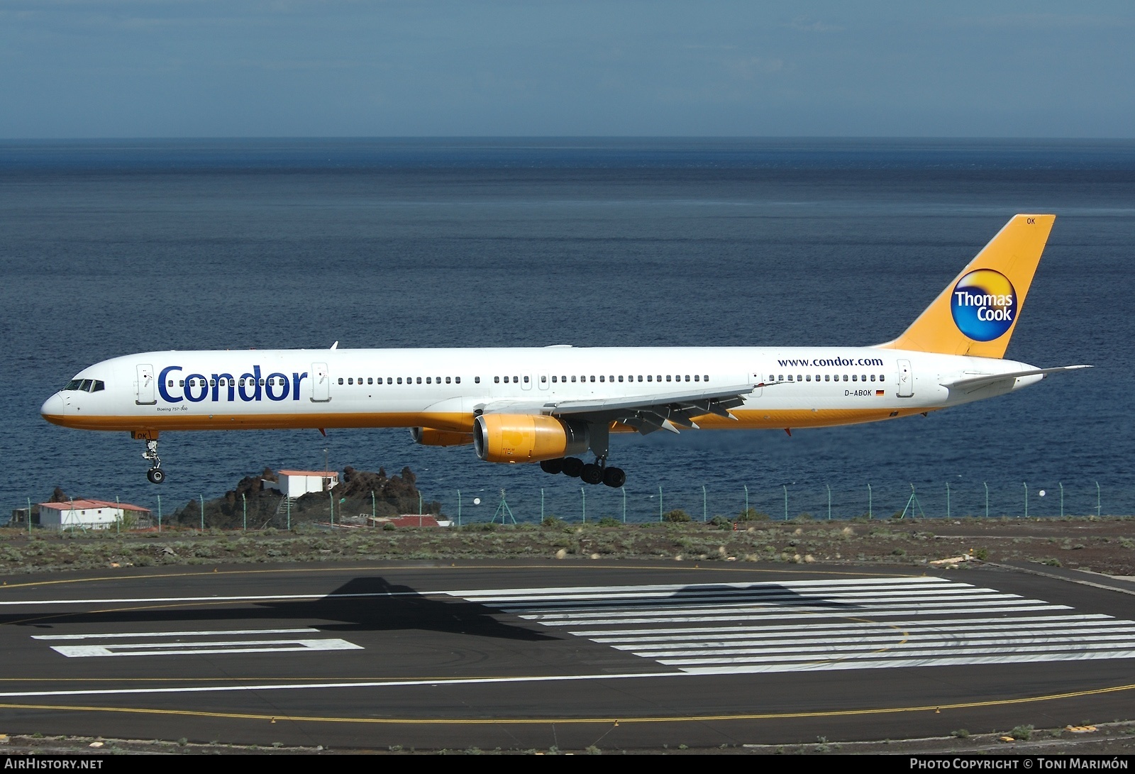 Aircraft Photo of D-ABOK | Boeing 757-330 | Condor Flugdienst | AirHistory.net #178059