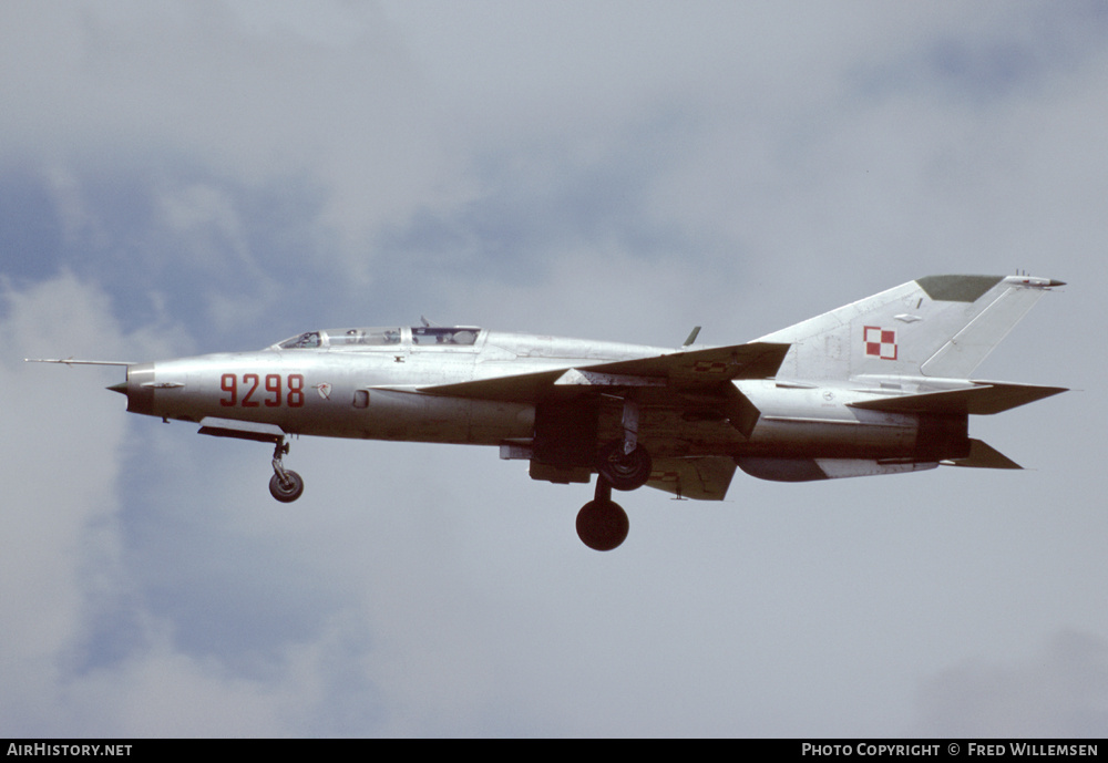 Aircraft Photo of 9298 | Mikoyan-Gurevich MiG-21UM | Poland - Air Force | AirHistory.net #178099