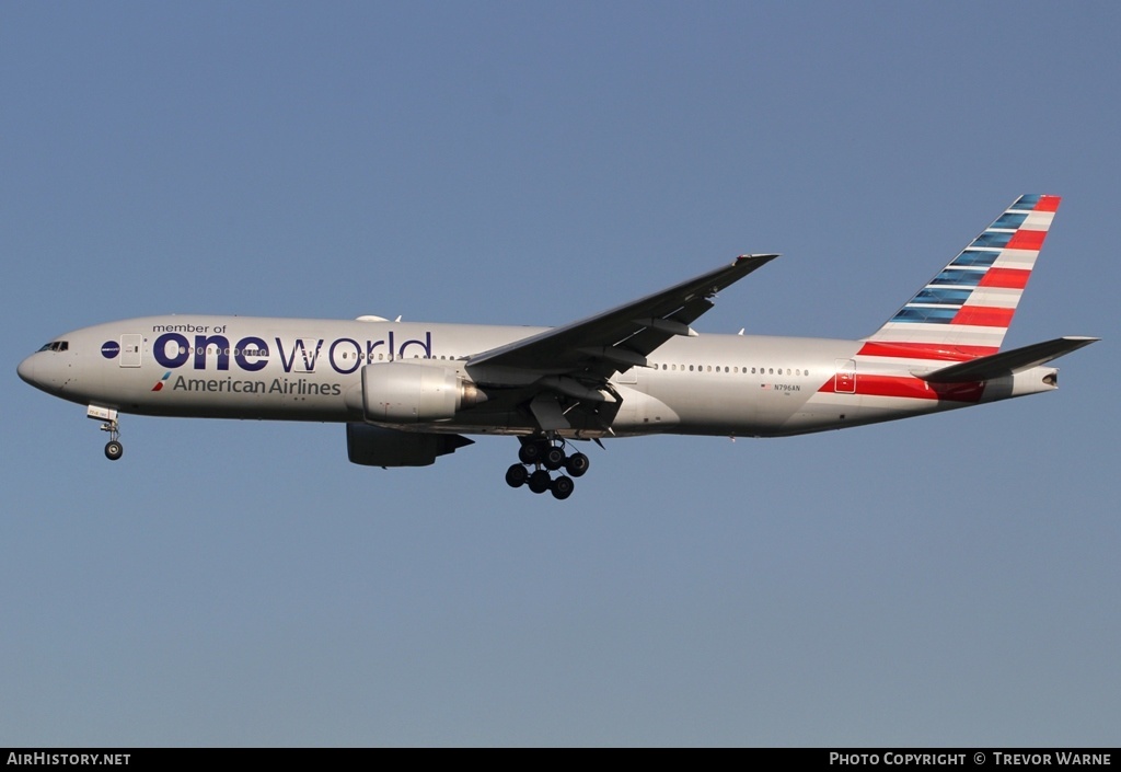 Aircraft Photo of N796AN | Boeing 777-223/ER | American Airlines | AirHistory.net #178217