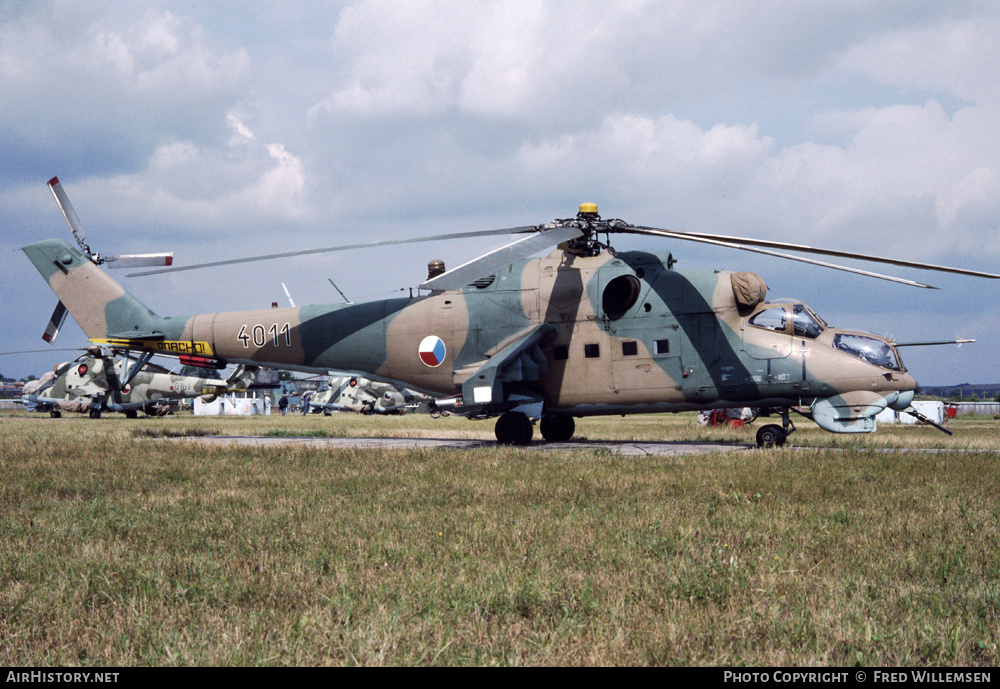Aircraft Photo of 4011 | Mil Mi-24D | Czechoslovakia - Air Force | AirHistory.net #178250