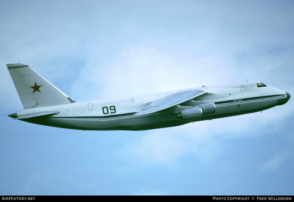 Aircraft Photo of 09 black | Antonov An-124 Ruslan | Russia - Air Force | AirHistory.net #178435