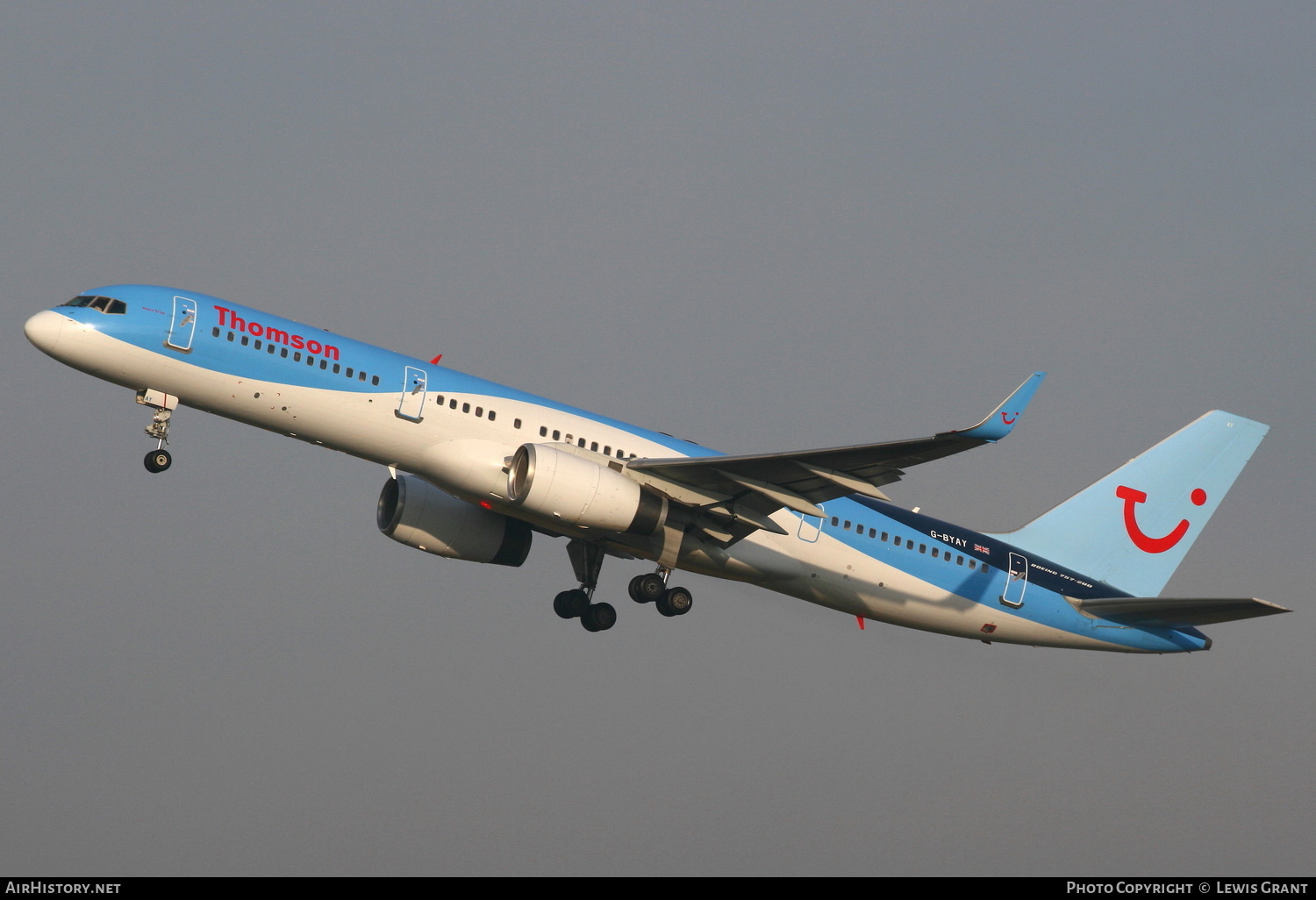 Aircraft Photo of G-BYAY | Boeing 757-204 | Thomson Airways | AirHistory.net #178470