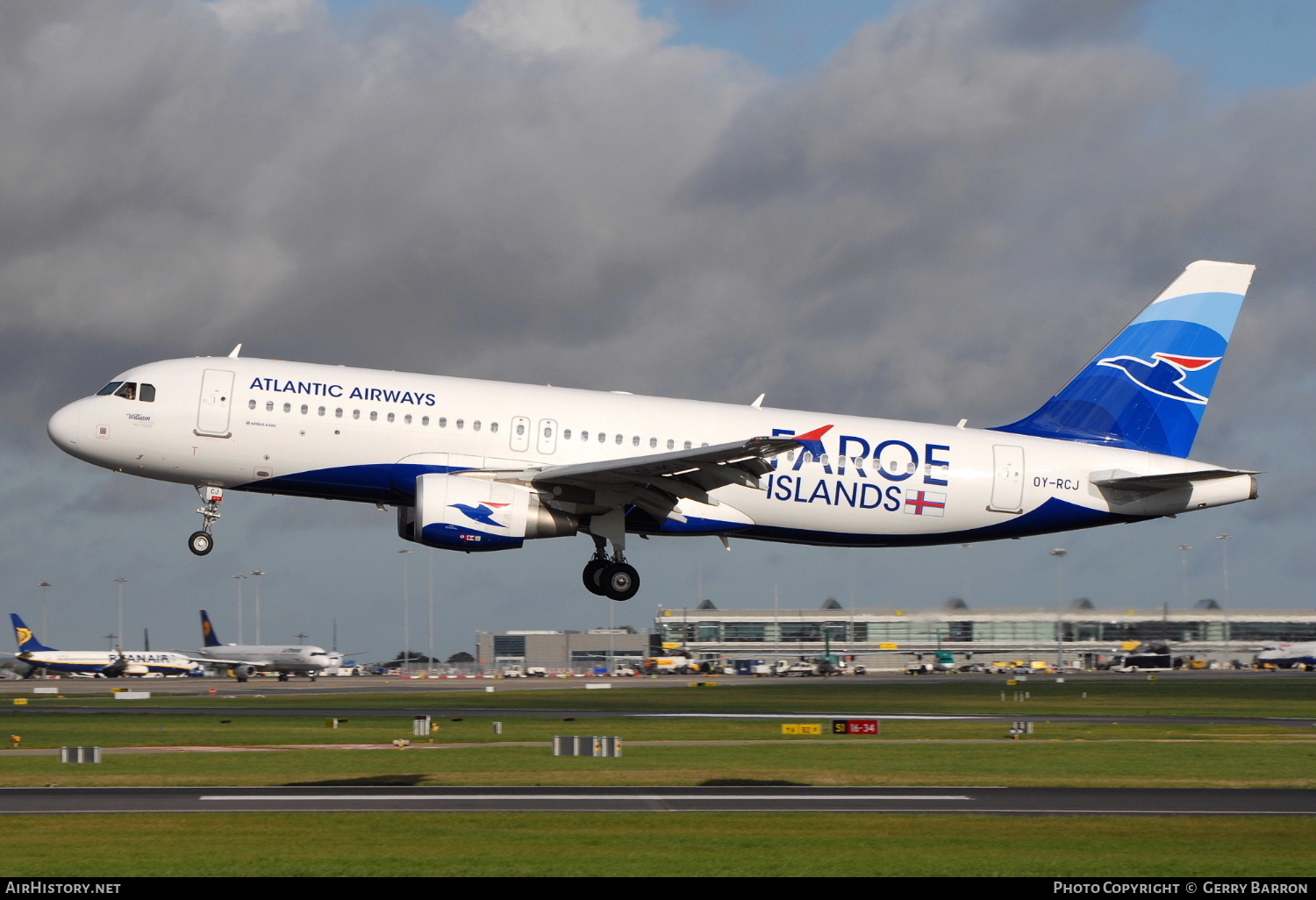 Aircraft Photo of OY-RCJ | Airbus A320-214 | Atlantic Airways | AirHistory.net #178556