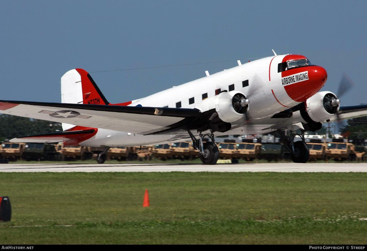 Aircraft Photo of N737H | Douglas DC-3(C) | Airborne Imaging | USA - Air Force | AirHistory.net #178646