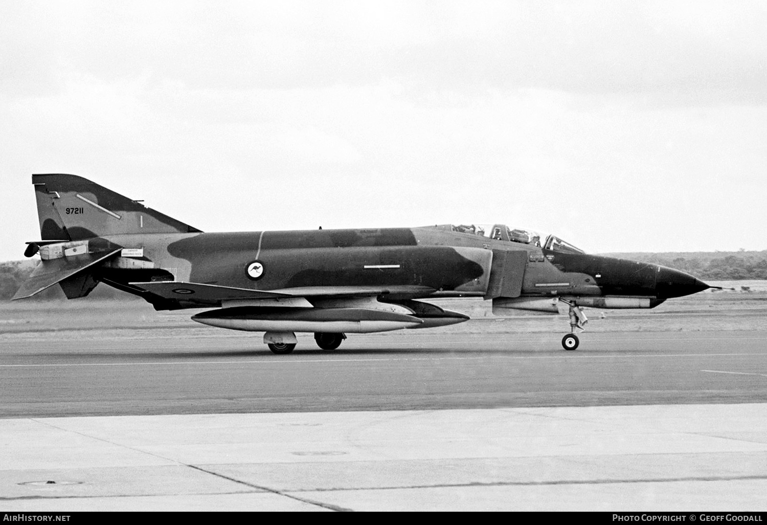 Aircraft Photo of 69-7211 / 97211 | McDonnell Douglas F-4E Phantom II | Australia - Air Force | AirHistory.net #178659