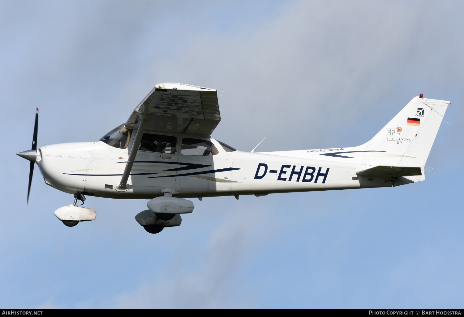 Aircraft Photo of D-EHBH | Cessna 172S Skyhawk SP | FFL Flugschule | AirHistory.net #178823