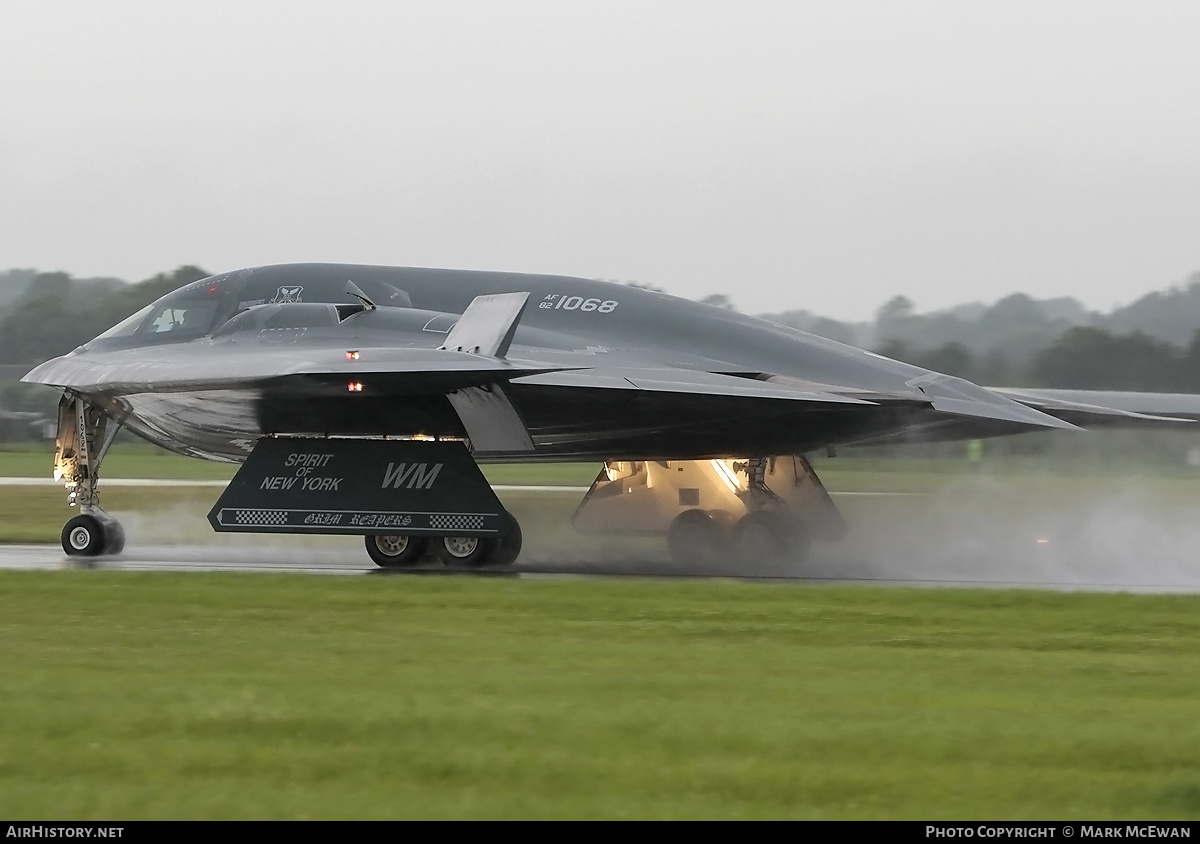 Aircraft Photo of 82-1068 / AF82-1068 | Northrop Grumman B-2A Spirit | USA - Air Force | AirHistory.net #178951