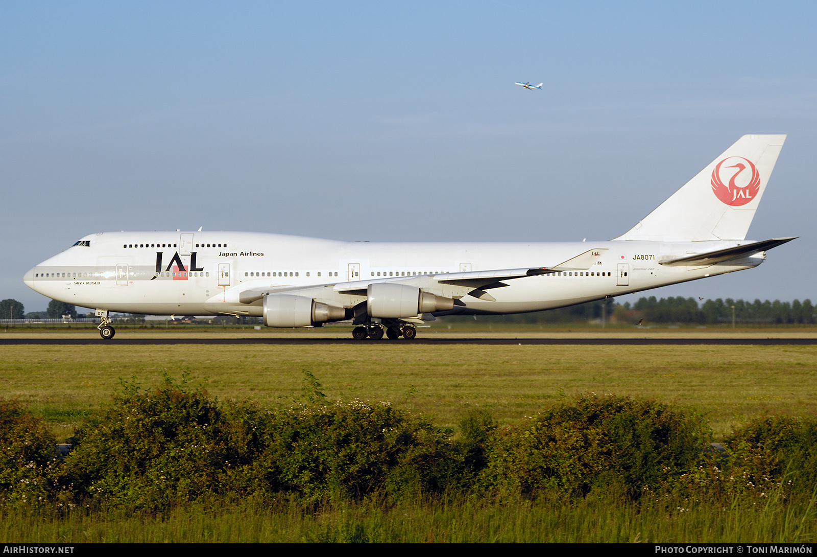 Aircraft Photo of JA8071 | Boeing 747-446 | Japan Airlines - JAL | AirHistory.net #179055