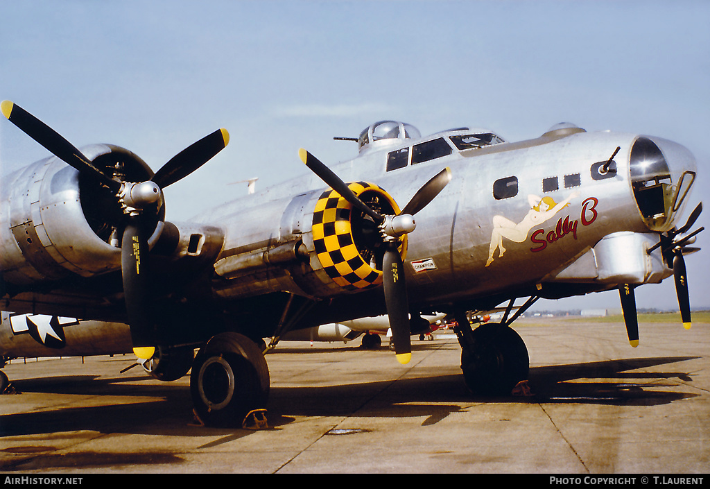 Aircraft Photo of G-BEDF / 485784 | Boeing B-17G Flying Fortress | USA - Air Force | AirHistory.net #179059