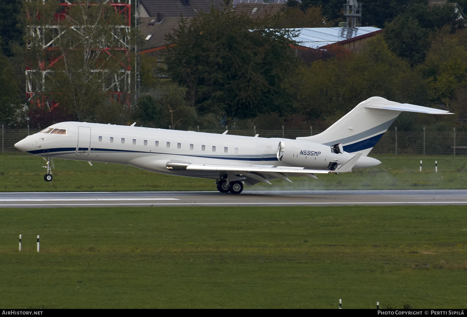Aircraft Photo of N595MP | Bombardier Global 6000 (BD-700-1A10) | AirHistory.net #179108