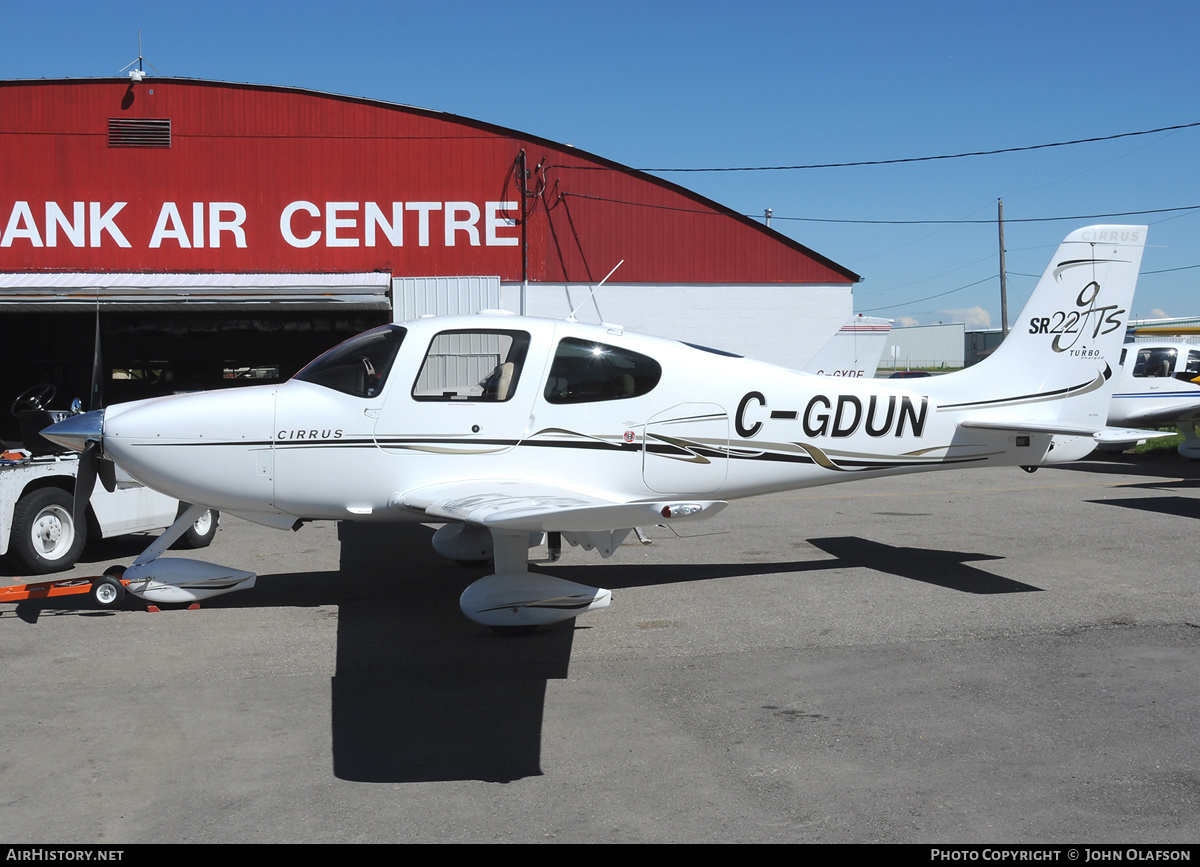 Aircraft Photo of C-GDUN | Cirrus SR-22 G2-GTS | AirHistory.net #179187