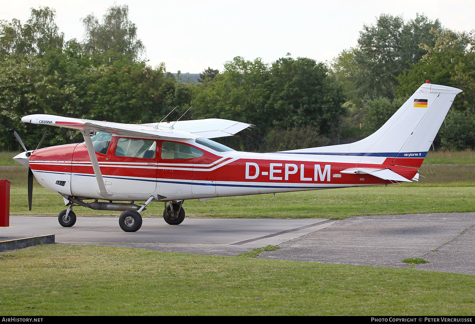 Aircraft Photo of D-EPLM | Cessna 182P Skylane II | AirHistory.net #179233