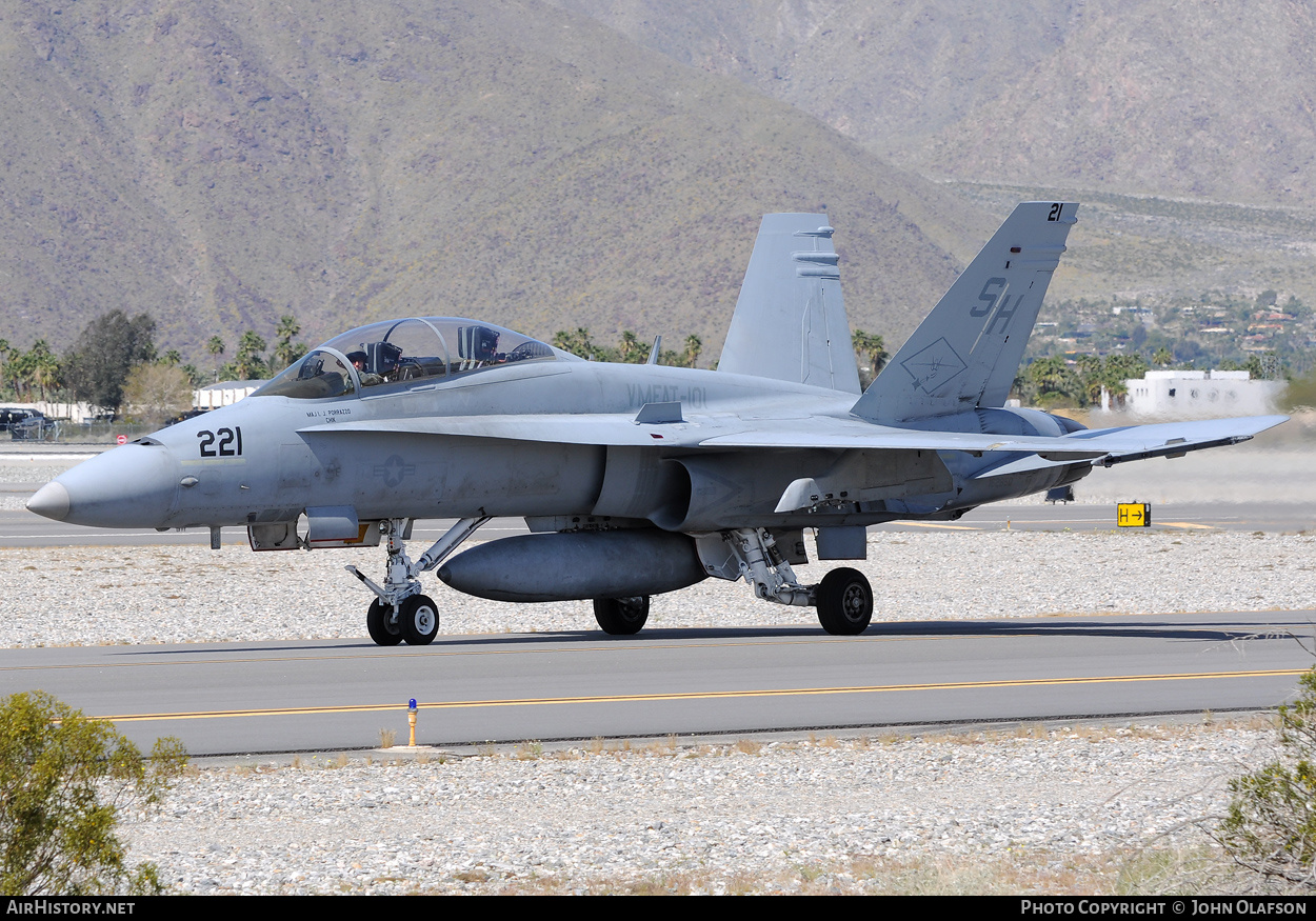 Aircraft Photo of 162850 | McDonnell Douglas F/A-18B Hornet | USA - Marines | AirHistory.net #179302