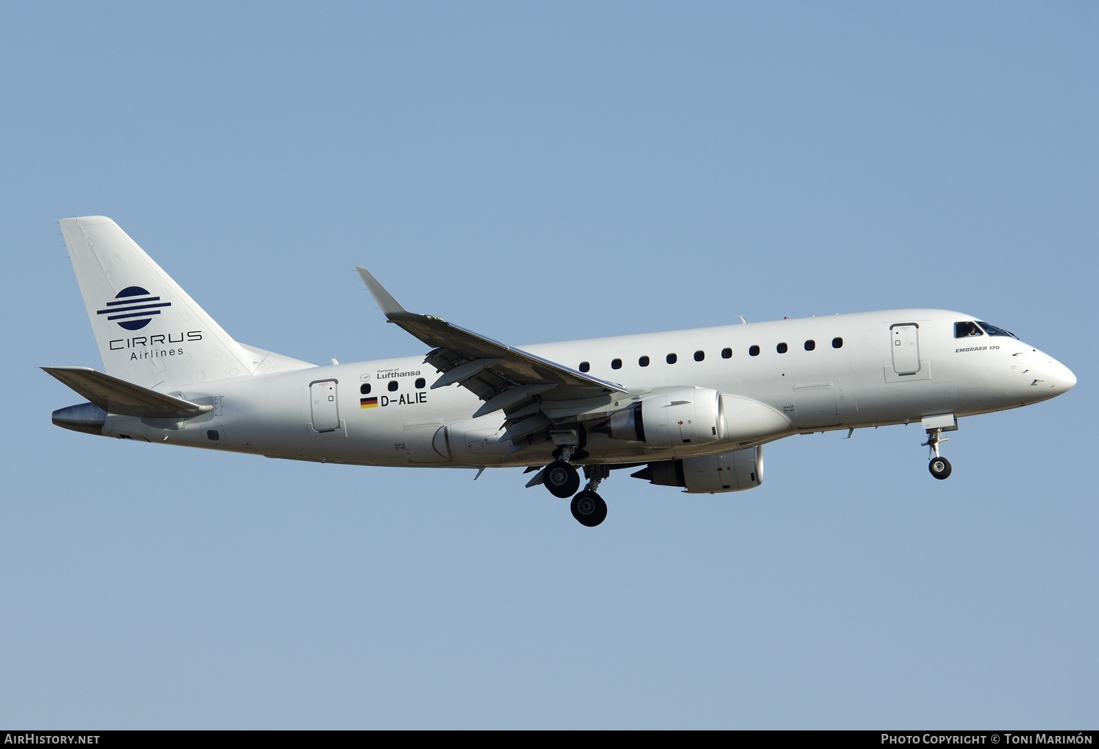 Aircraft Photo of D-ALIE | Embraer 170LR (ERJ-170-100LR) | Cirrus Airlines | AirHistory.net #179339