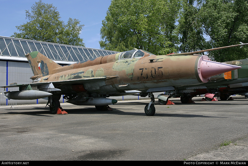 Aircraft Photo of 7705 | Mikoyan-Gurevich MiG-21MF | Czechia - Air Force | AirHistory.net #179472