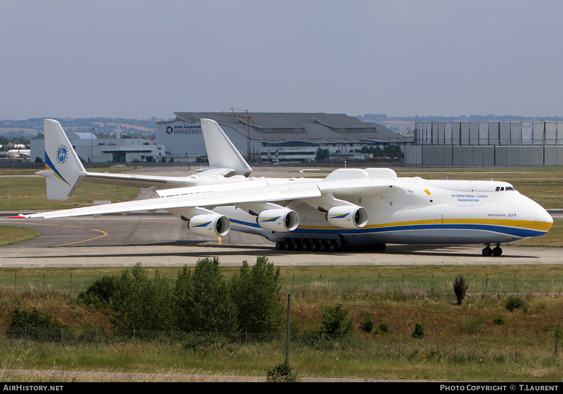 Aircraft Photo of UR-82060 | Antonov An-225 Mriya | Antonov Airlines | AirHistory.net #179562