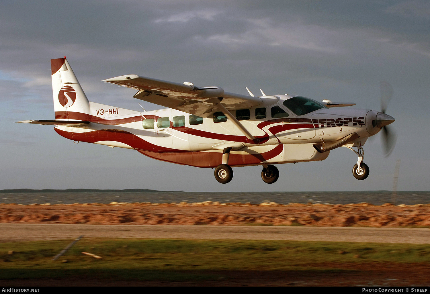 Aircraft Photo of V3-HHI | Cessna 208B Grand Caravan | Tropic Air | AirHistory.net #179910