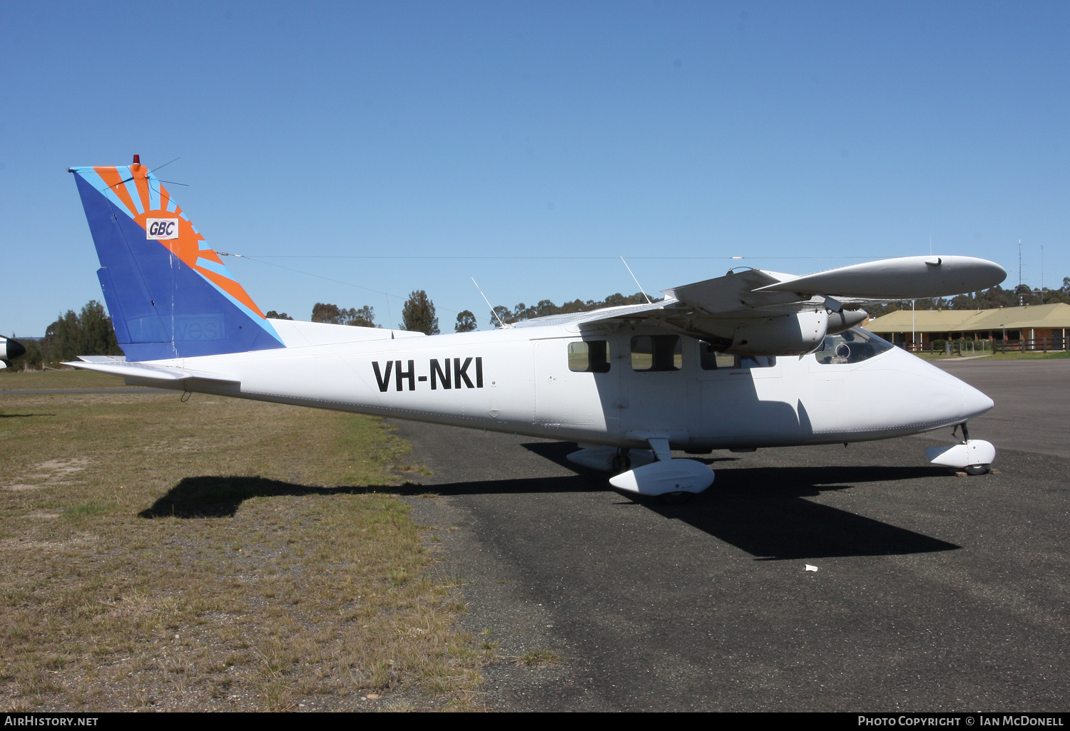 Aircraft Photo of VH-NKI | Partenavia P-68B Victor | GBC | AirHistory.net #179940