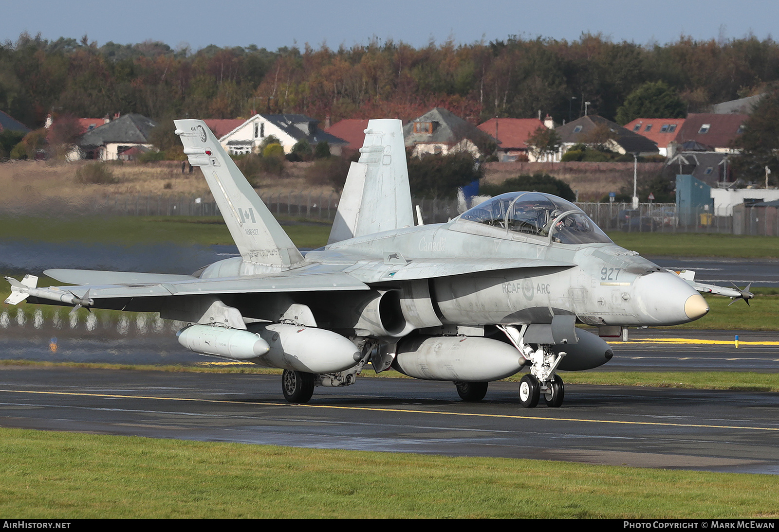 Aircraft Photo of 188927 | McDonnell Douglas CF-188B Hornet | Canada - Air Force | AirHistory.net #179943