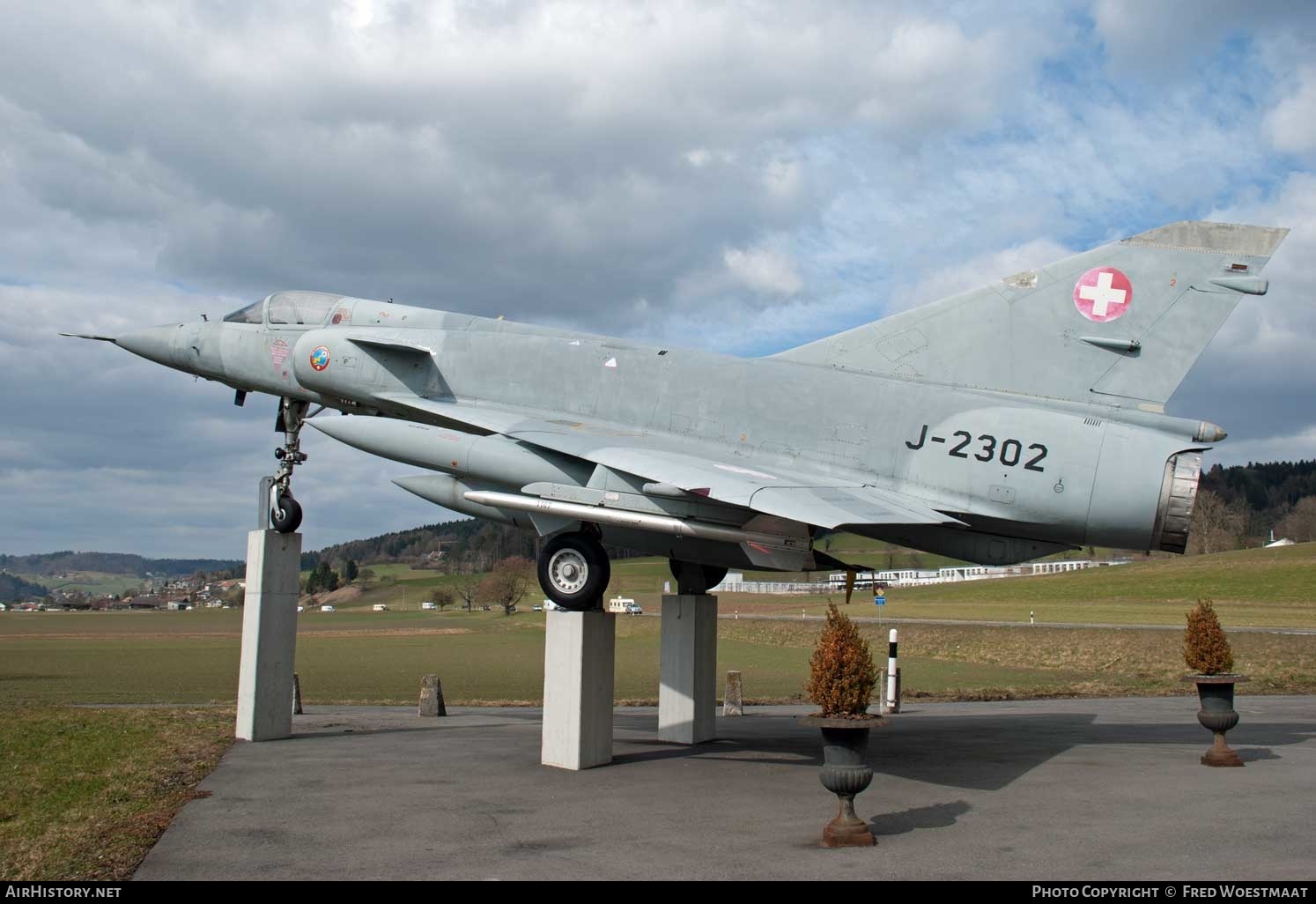 Aircraft Photo of J-2302 | Dassault Mirage IIIS | AirHistory.net #179982