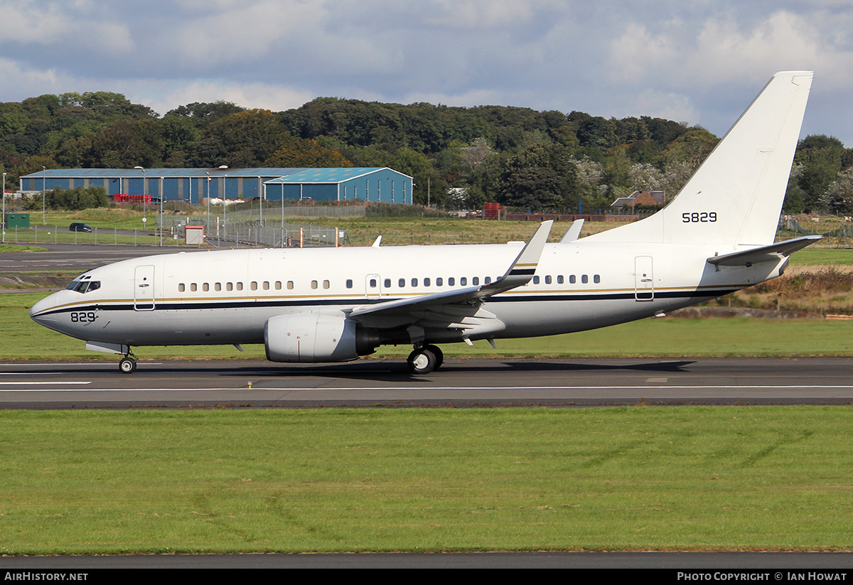 Aircraft Photo of 165829 / 5829 | Boeing C-40A Clipper | USA - Navy | AirHistory.net #180015