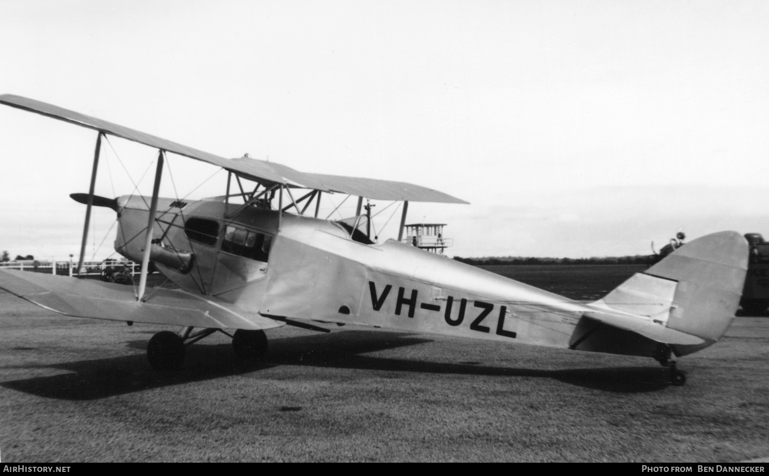 Aircraft Photo of VH-UZL | De Havilland D.H. 83 Fox Moth | AirHistory.net #180092