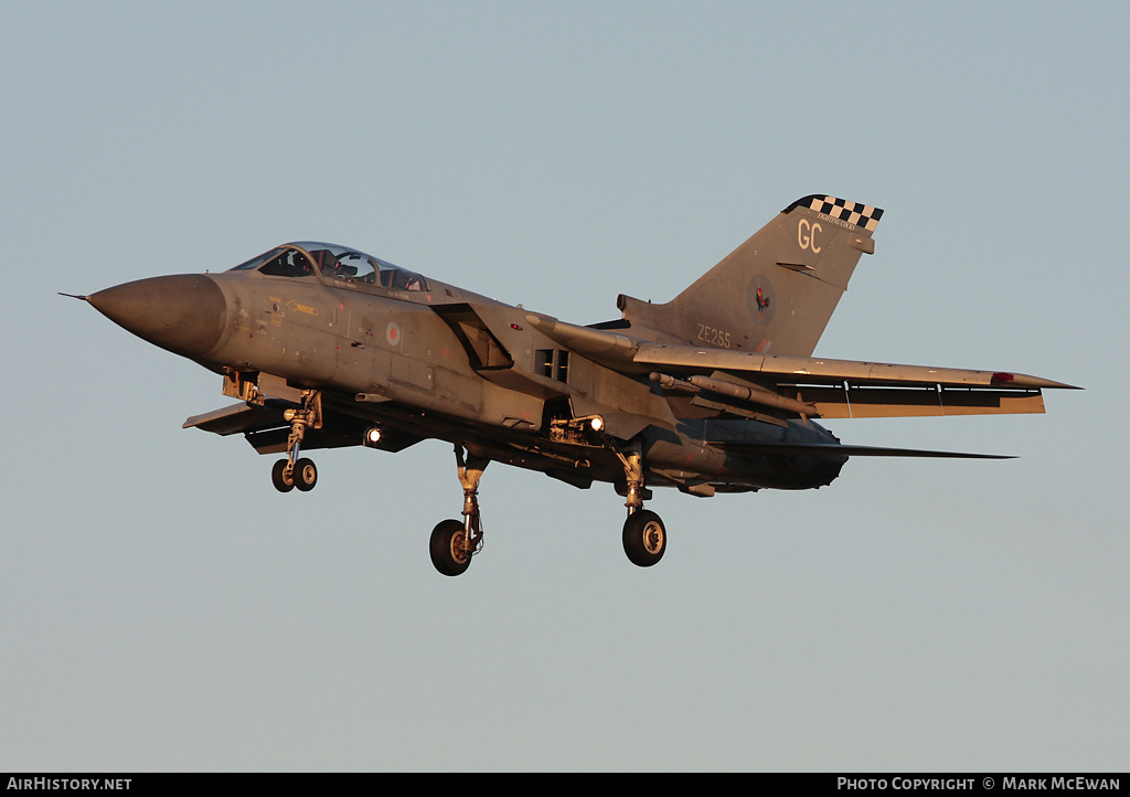 Aircraft Photo of ZE255 | Panavia Tornado F3 | UK - Air Force | AirHistory.net #180151