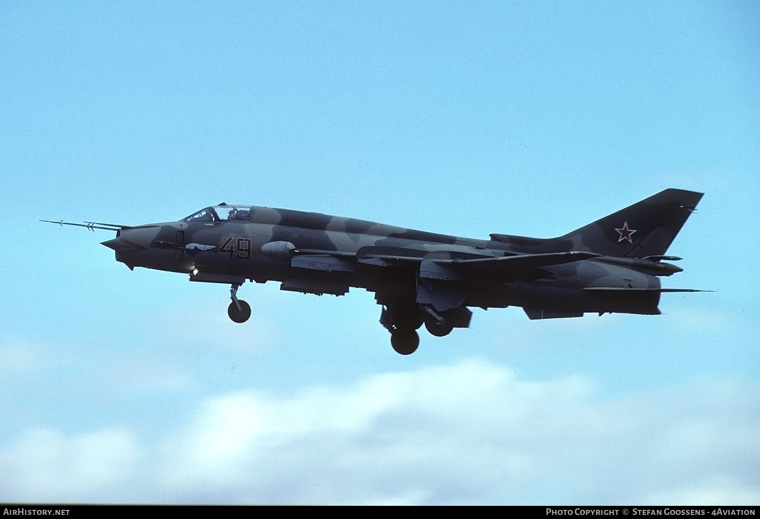 Aircraft Photo of 49 red | Sukhoi Su-17M4 | Soviet Union - Air Force | AirHistory.net #180297